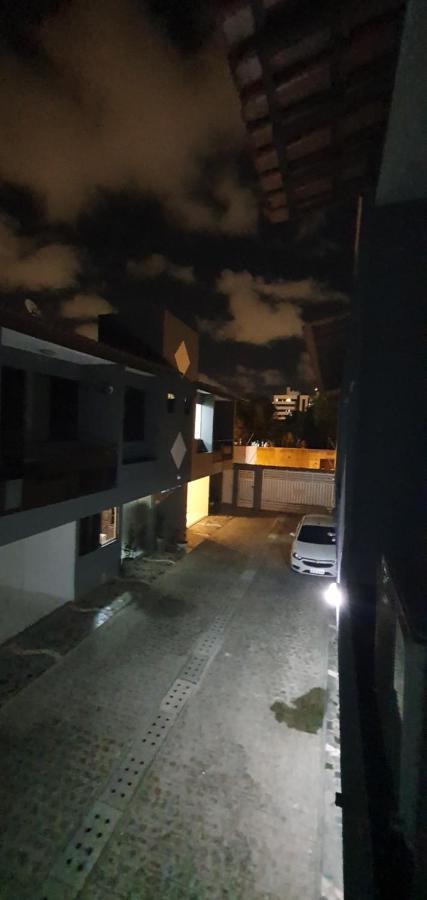 Pousada Casa da Vovó - Sua casa pertinho da Praia Aracajú Exterior foto